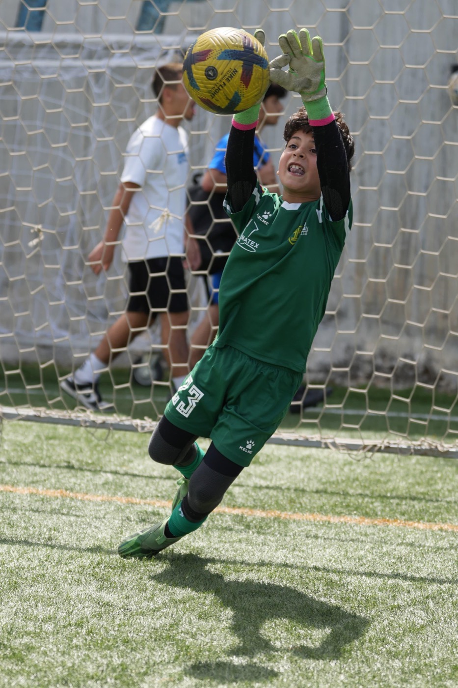 Lucas positioning well to narrow the angle
