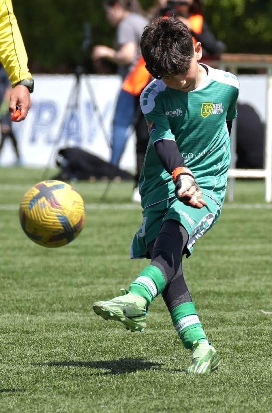 Lucas reacting sharply to a deflected shot